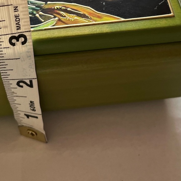 Gorgeous Hand Painted Calla Lily Green Wooden Trinket Box EUC - Picture 13 of 13
